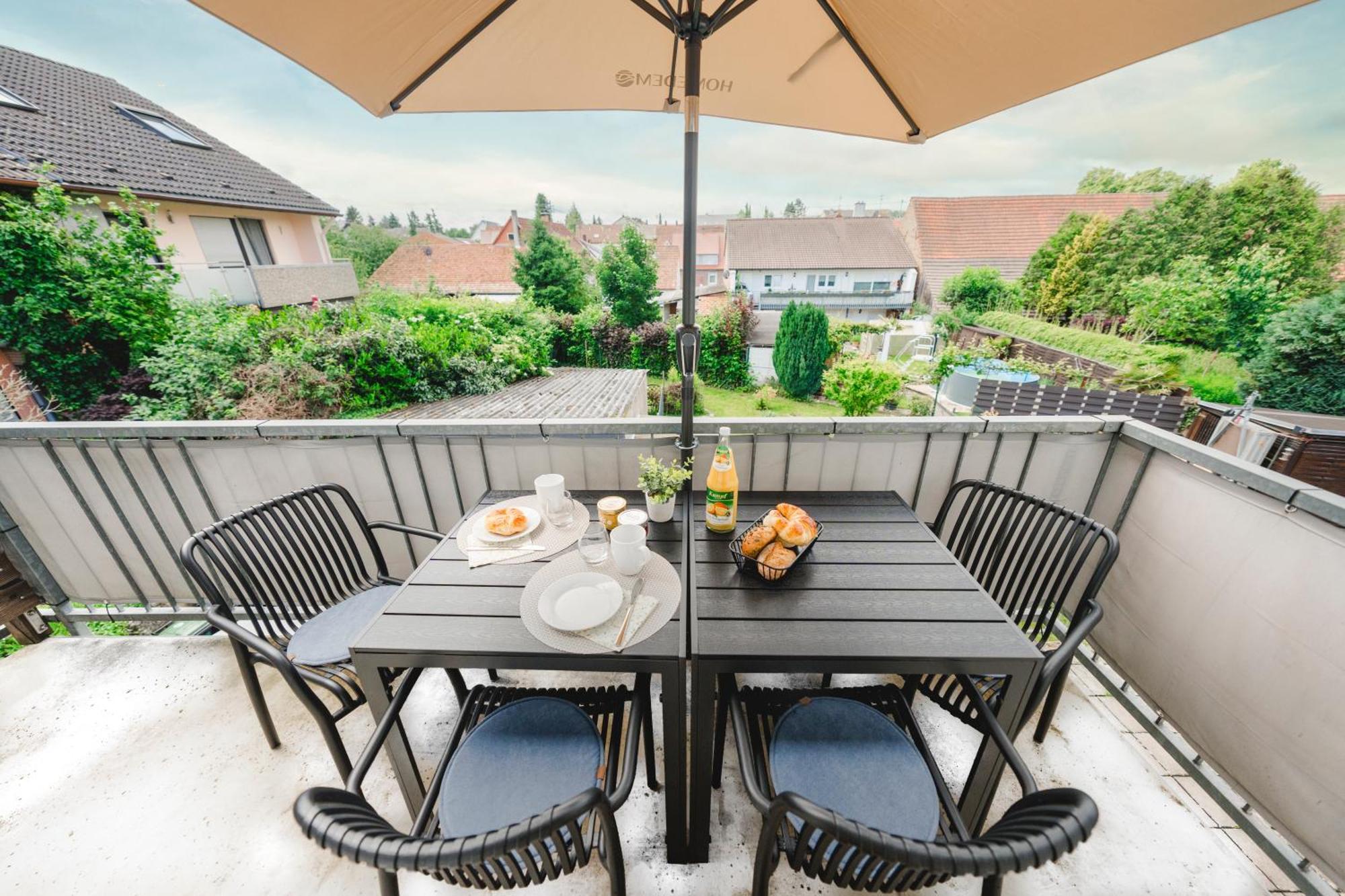 Stadtrand Oase Karlsruhe Mit Balkon المظهر الخارجي الصورة